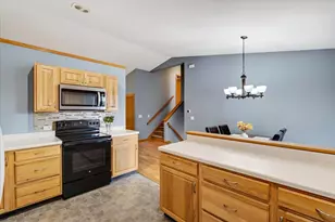 5117 Leanne Ln, Mcfarland, WI 53558 - Photo 18