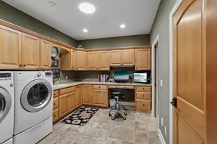 1616 Bellewood Dr, Waunakee, WI 53597 - Photo 32