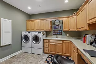 1616 Bellewood Dr, Waunakee, WI 53597 - Photo 28