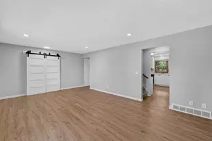 3106 Todd Dr, Madison, WI 53713 - Photo 6