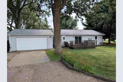 304 E Winnebago Street, Friesland, WI 53595 - Photo 2