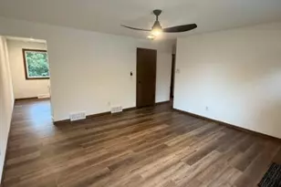 5802 Sauk Ln, Mcfarland, WI 53558 - Photo 6