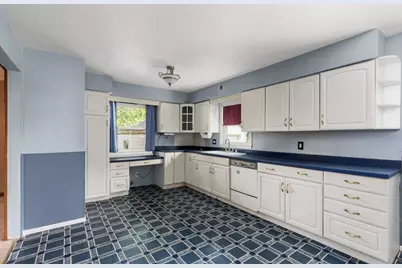 813 Powers Avenue, Madison, WI 53714 - Photo 6