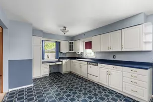 813 Powers Ave, Madison, WI 53714 - Photo 6