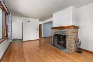 813 Powers Ave, Madison, WI 53714 - Photo 10