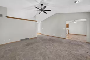 5701 N Ridge View Dr, Janesville, WI 53548 - Photo 4