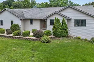 5701 N Ridge View Dr, Janesville, WI 53548 - Photo 2