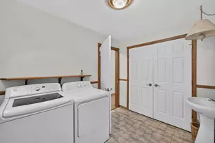 5701 N Ridge View Dr, Janesville, WI 53548 - Photo 18