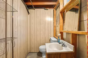 129 N 90th St, Milwaukee, WI 53226 - Photo 26