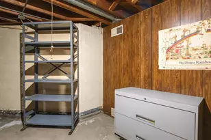 129 N 90th St, Milwaukee, WI 53226 - Photo 24