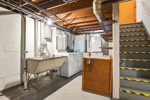 129 N 90th St, Milwaukee, WI 53226 - Photo 22
