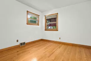 129 N 90th St, Milwaukee, WI 53226 - Photo 18