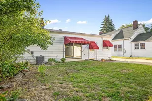 129 N 90th St, Milwaukee, WI 53226 - Photo 36