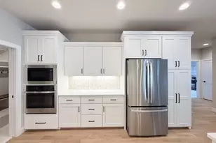 Unit 16 Timberlane Circle, DeForest, WI 53532 - Photo 8
