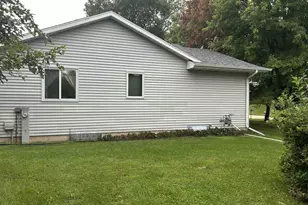 10608 N Hillside Row, Edgerton, WI 53534 - Photo 24
