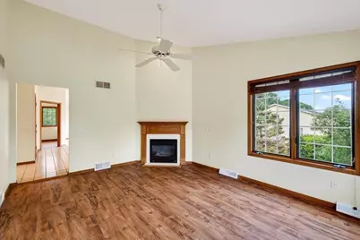 5009 Sycamore Avenue, Madison, WI 53704 - Photo 2