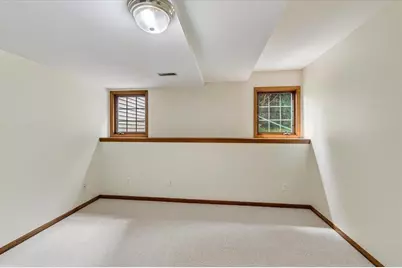 5009 Sycamore Avenue, Madison, WI 53704 - Photo 32