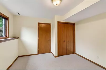 5009 Sycamore Avenue, Madison, WI 53704 - Photo 30