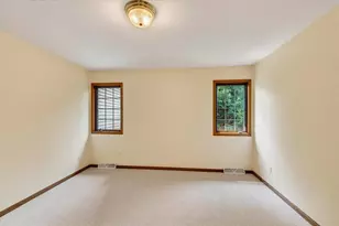 5009 Sycamore Ave, Madison, WI 53704 - Photo 14