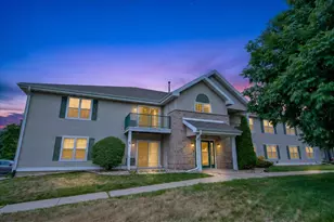201 Kearney Way, Waunakee, WI 53597 - Photo 2