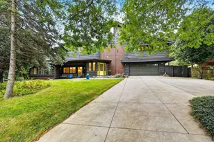 1853 Epworth Ct, Madison, WI 53705 - Photo 20