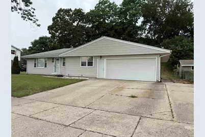 1117 N Grant Avenue, Janesville, WI 53548 - Photo 1