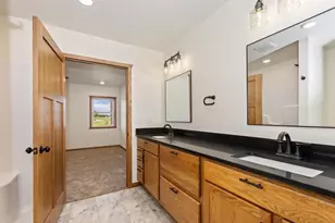 627 Salsbery Cir, Hillsboro, WI 54634 - Photo 14