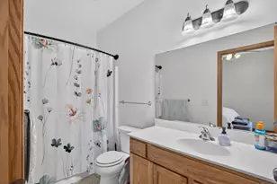 5101 Merwood Ln, Madison, WI 53718 - Photo 16
