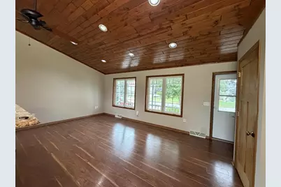 912 21st Street, Prairie Du Sac, WI 53578 - Photo 8