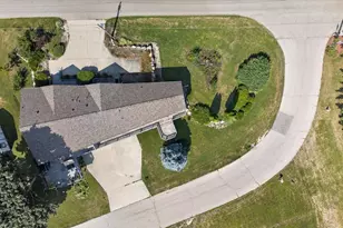 2012 Parkside Dr, Janesville, WI 53548 - Photo 44