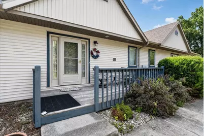 2012 Parkside Drive, Janesville, WI 53548 - Photo 8