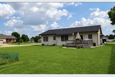 3903 Sandhill Drive, Janesville, WI 53546 - Photo 4