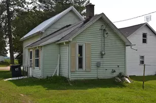 108 W Main St, Camp Douglas, WI 54618 - Photo 6