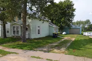 108 W Main St, Camp Douglas, WI 54618 - Photo 2