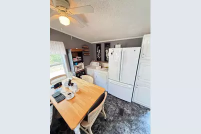 8481 S 5th Avenue #C13, Oak Creek, WI 53154 - Photo 4