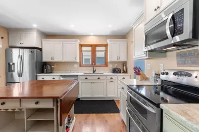 637 Butler Street, De Pere, WI 54115 - Photo 4