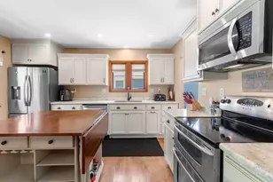 637 Butler St, De Pere, WI 54115 - Photo 4