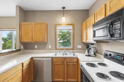 24 Boca Grande Way, Madison, WI 53719 - Photo 12