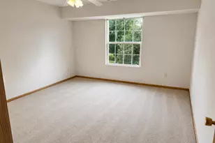 2548 Edgewood Dr, Beloit, WI 53511 - Photo 14