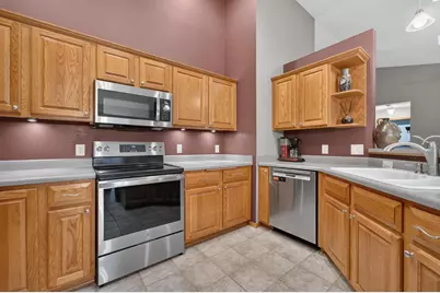 3442 Dorchester Way, Madison, WI 53719 - Photo 14