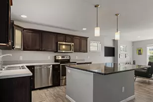 149 Milky Way, Madison, WI 53718 - Photo 8