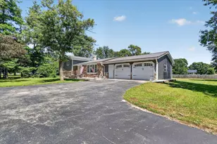 2302 N Airport Rd, Brodhead, WI 53520 - Photo 4