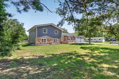 2302 N Airport Road, Brodhead, WI 53520 - Photo 2