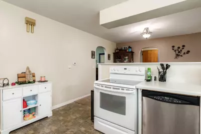 2530 Sunset Drive, Beloit, WI 53511 - Photo 26