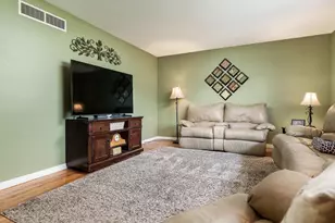 2530 Sunset Dr, Beloit, WI 53511 - Photo 16