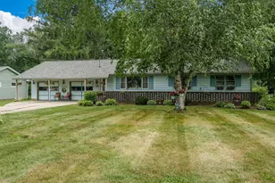 2530 Sunset Dr, Beloit, WI 53511 - Photo 2