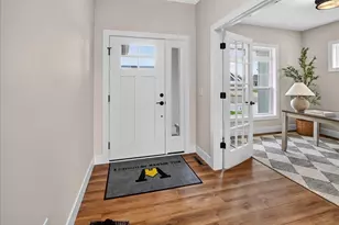 906 Travis Larson Ct, Waunakee, WI 53597 - Photo 8