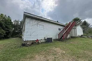 W6324 Iliff Rd, Monroe, WI 53566 - Photo 6