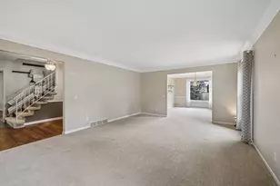 5318 Comanche Way, Madison, WI 53704 - Photo 10
