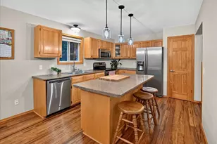 1210 Twinleaf Ln, Madison, WI 53719 - Photo 6